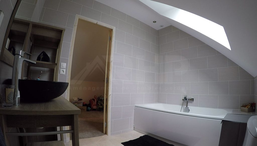 11-salle-de-bain-comble-amenager
